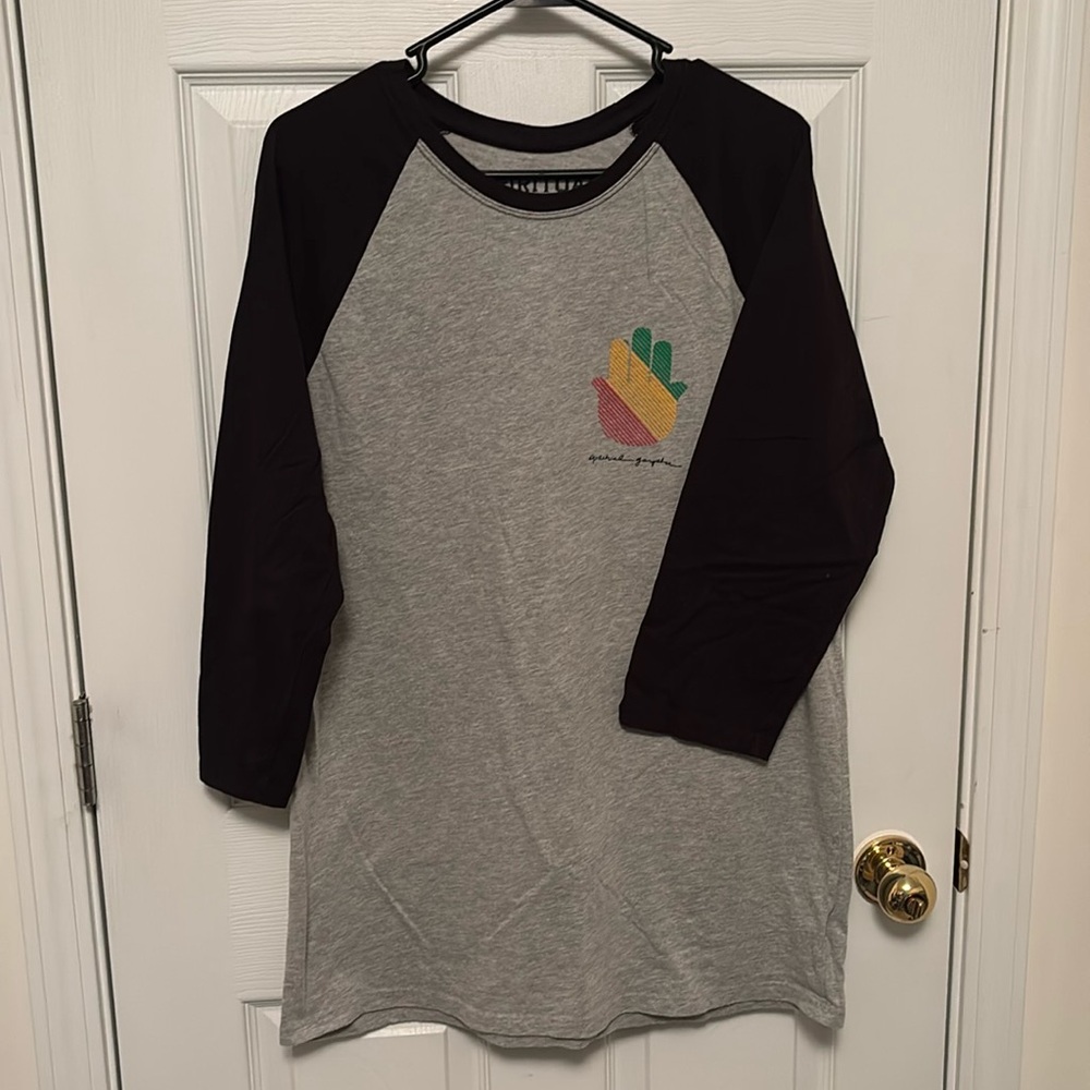 Spiritual Gangster “Only Love” 3/4 length Sleeve T-Shirt Gray & Black Sz. XL